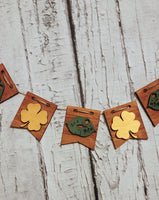St. Patricks Day | Tiered Tray | Leprechaun | Lucky